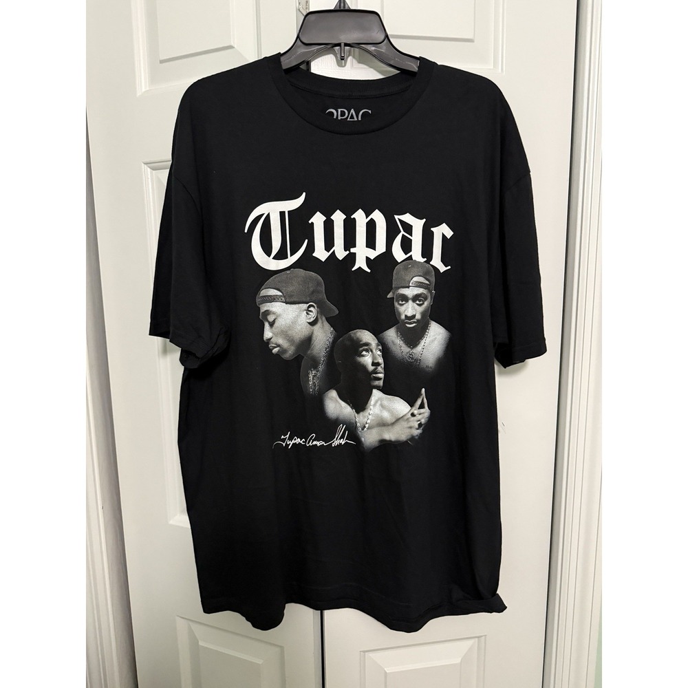 Tupac Men's XL Black Short Sleeve T-Shirt NWT 2PAC
